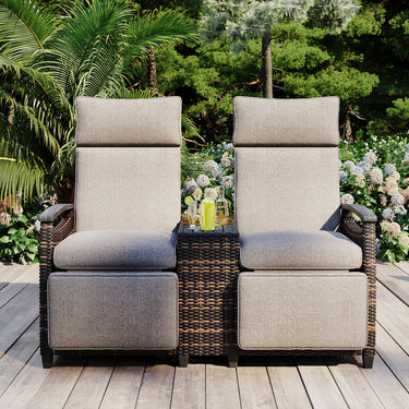 SAWYER Loveseat